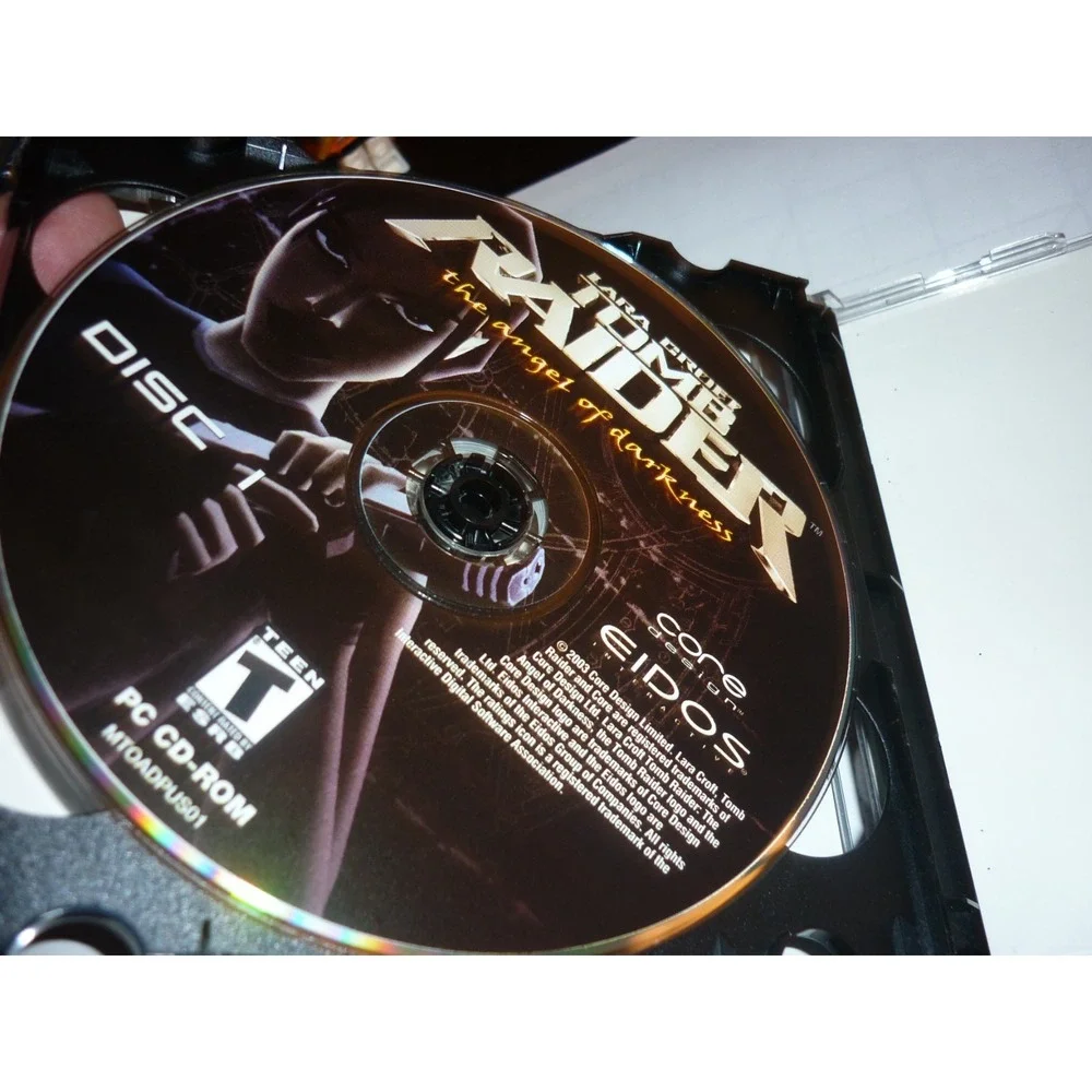 Video Game PC‎ Tomb Raider the Angel of Darkness Laura Croft
